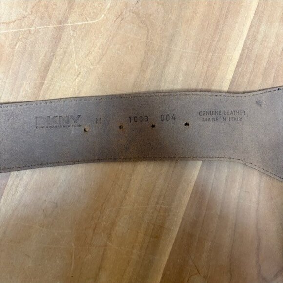 DKNY Donna Karan New York Genuine Leather Belt Made in Italy Size M Studded Boho - Picture 3 of 15